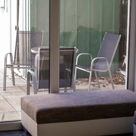 Sunnyhome Monteurwohnungen Und Nahe Regensburg *