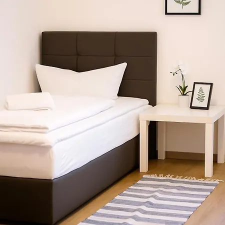 Sunnyhome Monteurwohnungen Und Nahe Regensburg Obertraubling