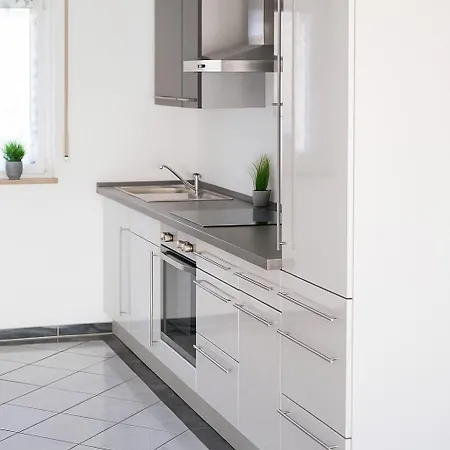 Sunnyhome Monteurwohnungen Und Nahe Regensburg Apartman *