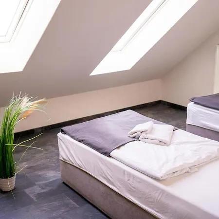 Apartment Sunnyhome Monteurwohnungen Und Nahe Regensburg *