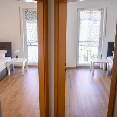 Apartment Sunnyhome Monteurwohnungen Und Nahe Regensburg Obertraubling